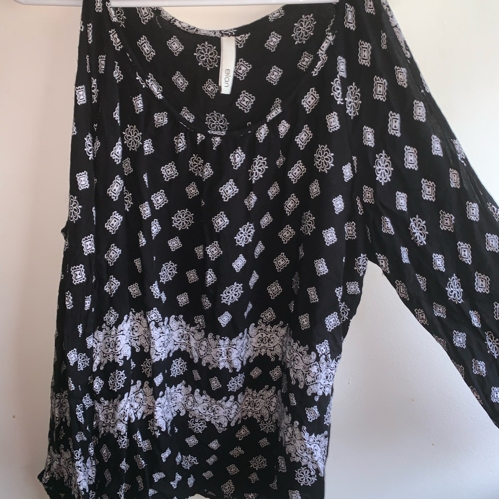Elan cold shoulder top